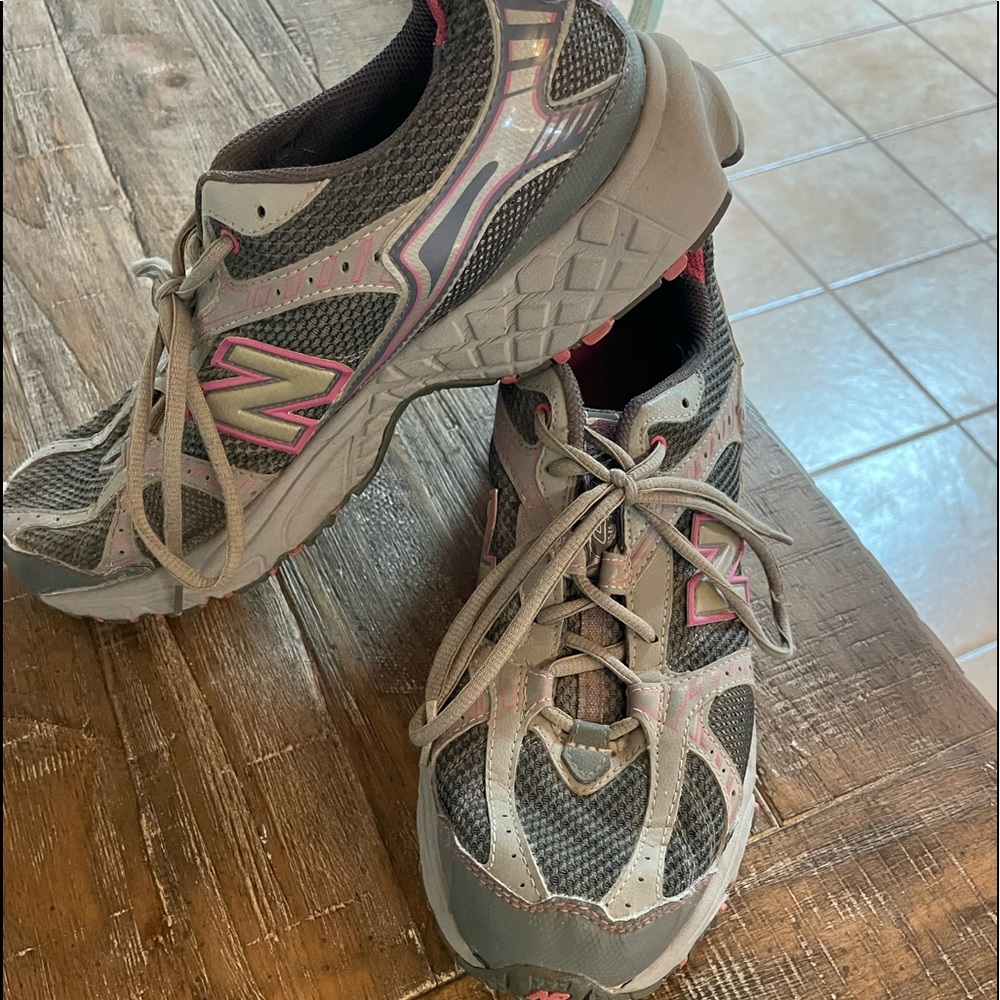 New Balance women’s shoes